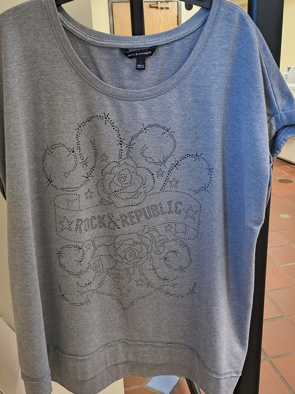 Rock & Republic Girls' Grey Rhinestone Floral Tee Size 2X